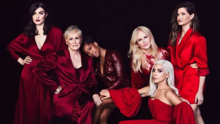 Χριστουγεννιάτικο  εξώφυλο #metoo&quot;: 6 σταρ ποζάρουν  &amp; αποκαλύπτουν