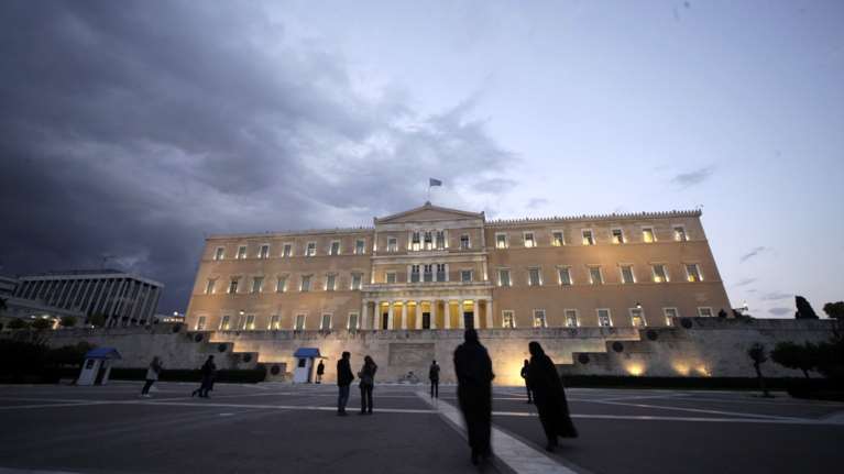 Παροχών συνέχεια από την κυβέρνηση - Αναλυτικά όλα τα μέτρα