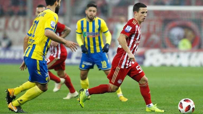 Super League: Με νίκες προχώρησαν ΠΑΟΚ και Ολυμπιακός