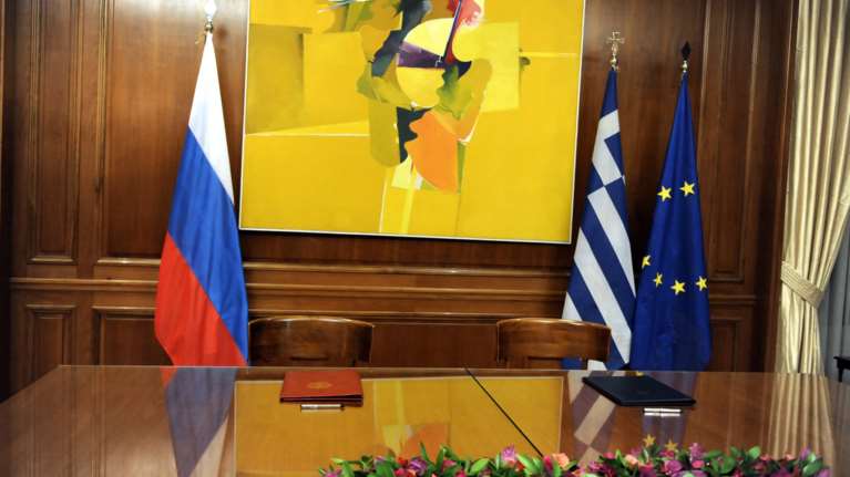 Η  ελληνο-ρωσική συνεργασία στην ατζέντα Τσίπρα-Μεντβέντεφ