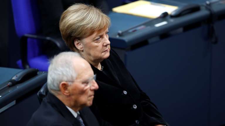 Σόιμπλε: Δεν έκανα καμία μάχη εναντίον της &#39;Αγγελα Μέρκελ