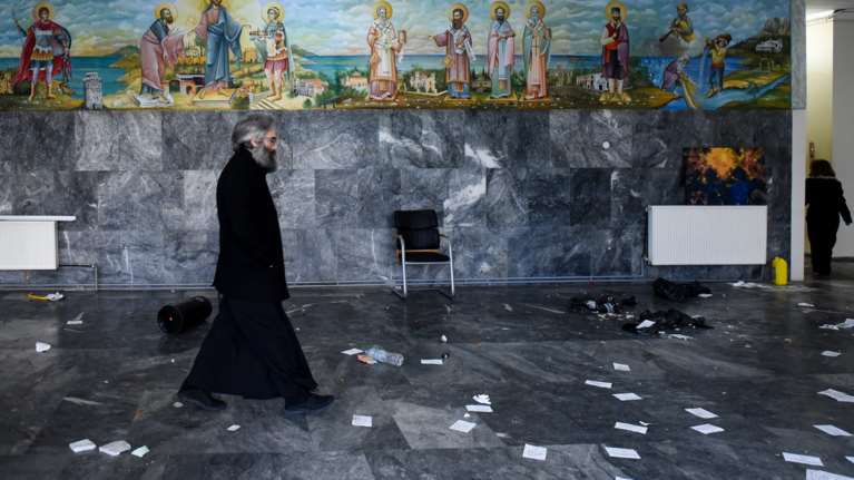 Το ΑΠθ διαψεύδει την ΕΛΑΣ για τα επεισόδια της 6ης Δεκεμβρίου