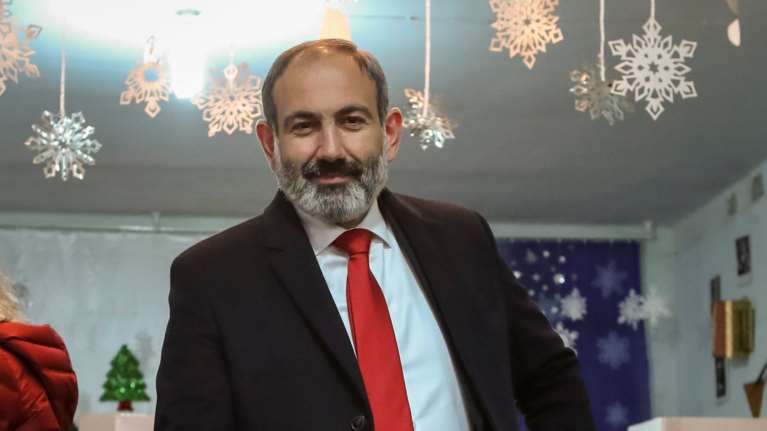 Θρίαμβος Πασινιάν στις πρόωρες εκλογές στην Αρμενία