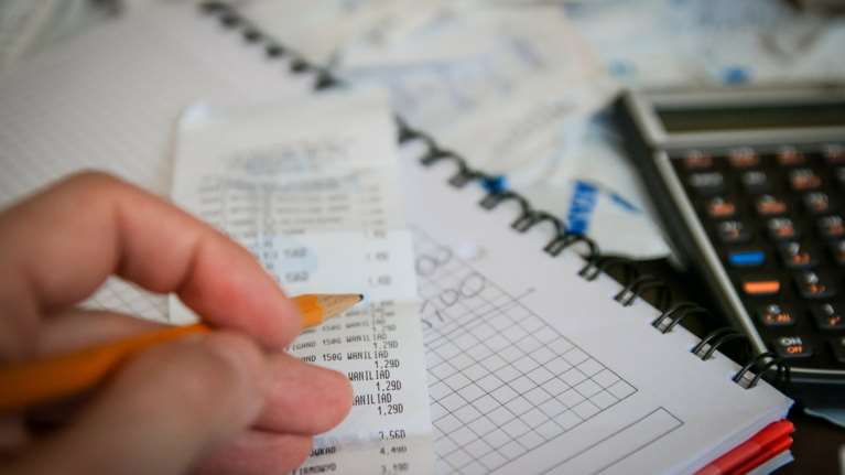 PwC: Πώς μπορεί να μειωθεί το κόστος της φορολογικής συμμόρφωσης