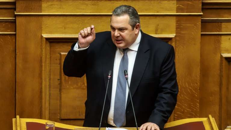 Με απώλεια της δεδηλωμένης απειλεί την κυβέρνηση ο Καμμένος