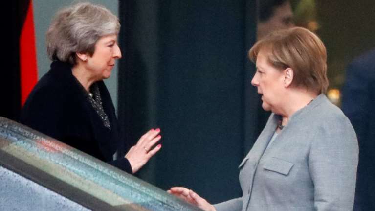 Brexit: &#39;&#39;Νein&#39;&#39; Mέρκελ σε Μέι για επαναδιαπραγμάτευση