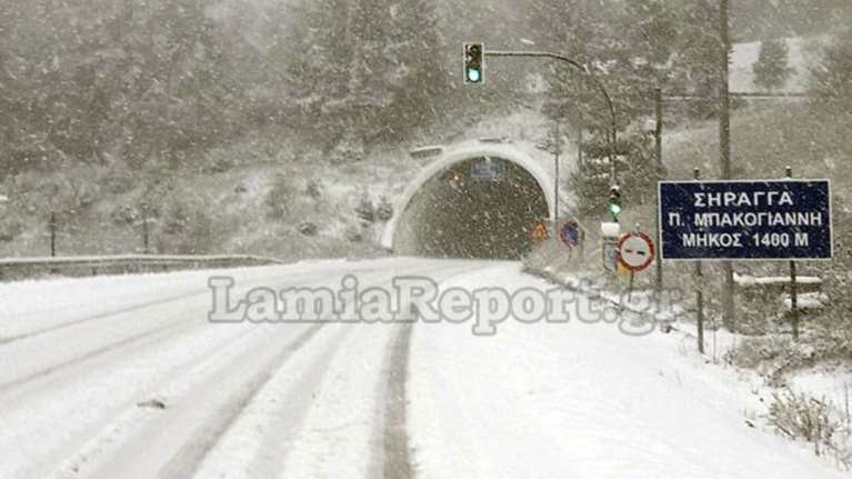 Ψυχρή &quot;εισβολή&quot; σε όλη τη χώρα - Χριστούγεννα θυμίζει ο καιρός