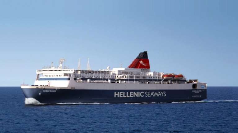 Ταλαιπωρία για τους 238 επιβάτες που ταξιδεύουν για Μυτιλήνη