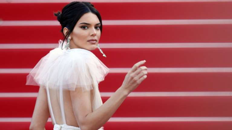 Η Kendall και η Kylie Jenner αναβίωσαν μία Halloween εμφάνισή τους απο την παιδική τους ηλικία