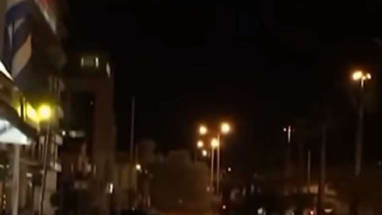 Η στιγμή της έκρηξης της βόμβας στον ΣΚΑΪ (βίντεο)