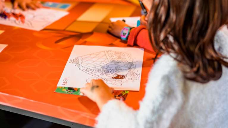 Ο «Κόσμος των Δώρων» από το Public στο Golden Hall