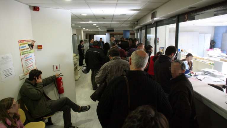 Νέα ρύθμιση οφειλών στην εφορία με περισσότερες δόσεις