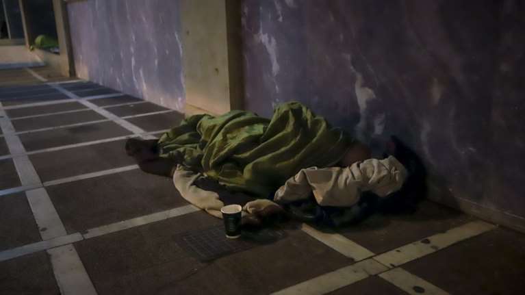 Παρουσιάστηκε το εθνικό σχέδιο δράσης για τους άστεγους