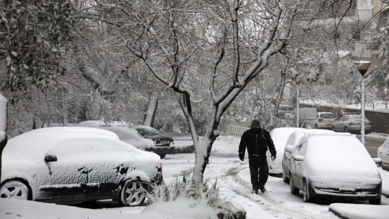Ντύθηκαν στα &quot;λευκά&quot; Χορτιάτης και Ωραιόκαστρο (φωτό &amp; βίντεο)