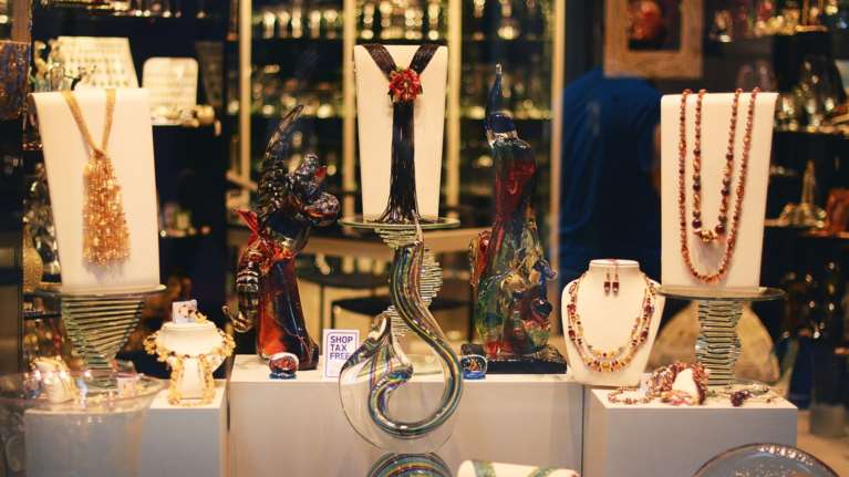 Η κρίση έφερε πτώση 40% στον τζίρο των κοσμηματοπωλείων