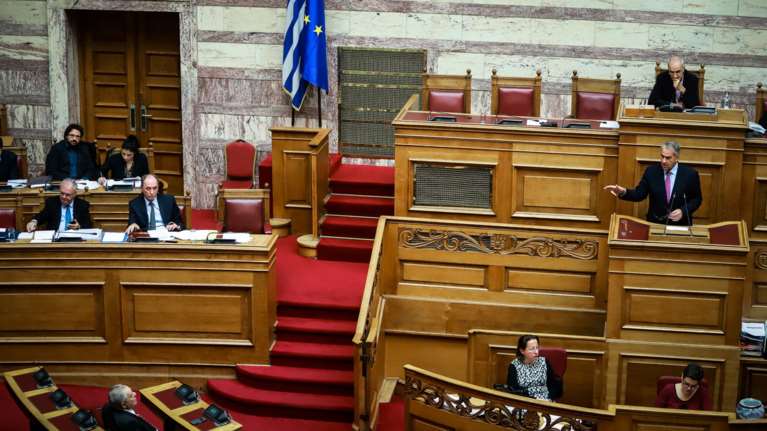 ΝΔ: Ειδικό δικαστήριο για το «καραμπινάτο σκάνδαλο» ΔΕΠΑ