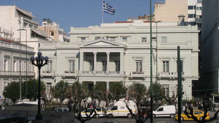 ΥΠΕΞ: Δεν υπάρχουν Έλληνες στο τσουνάμι της Ινδονησίας