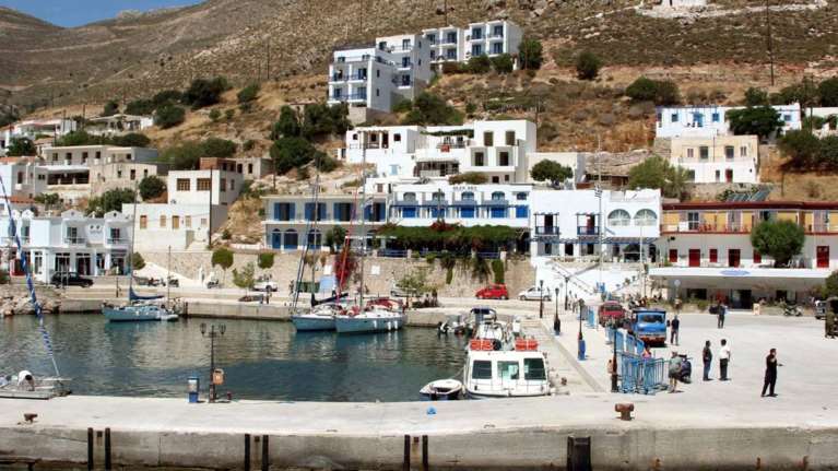 Απίστευτο: Ο ιερέας δεν έδινε φέρετρο για νεκρό στην Τήλο