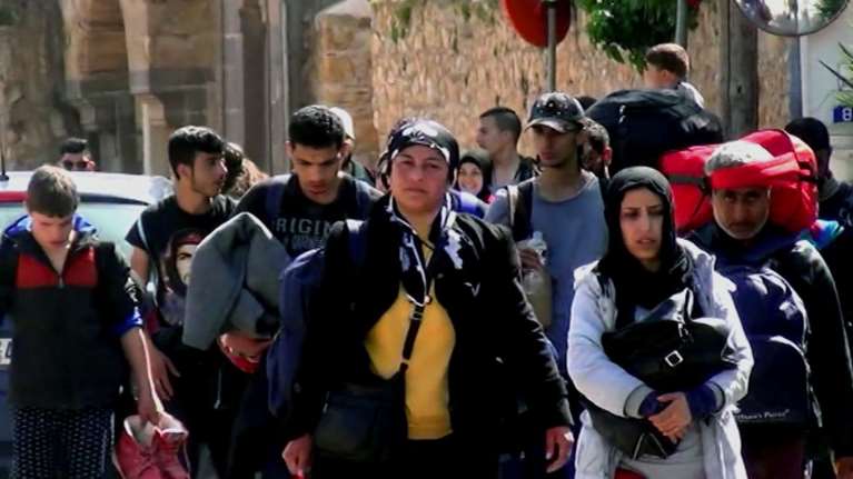 Deutsche Welle: Εγκλωβισμένοι χωρίς προοπτική στη Χίο