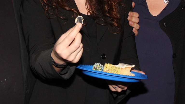 Γιατί βάζουμε φλουρί στη Βασιλόπιτα - Η ιστορία και ο συμβολισμός της