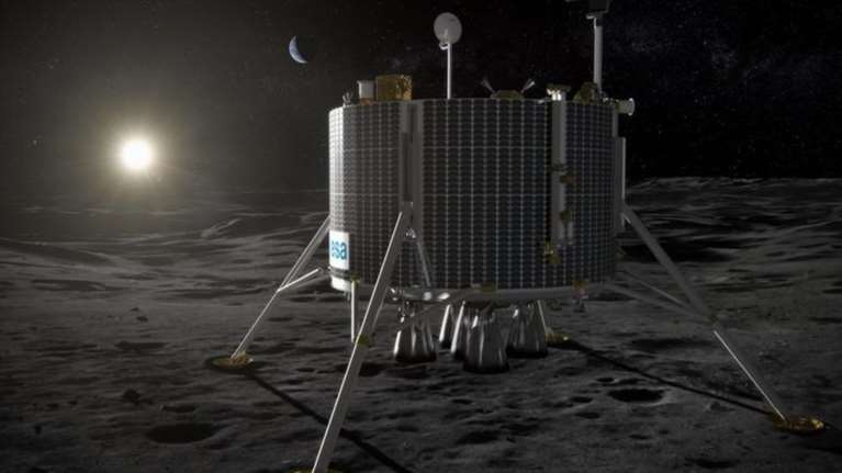 Κινεζικό διαστημικό σκάφος στη σκοτεινή πλευρά της Σελήνης