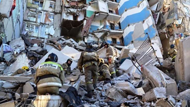 Ρωσία: 7 οι νεκροί από την κατάρρευση πολυκατοικίας στα Ουράλια