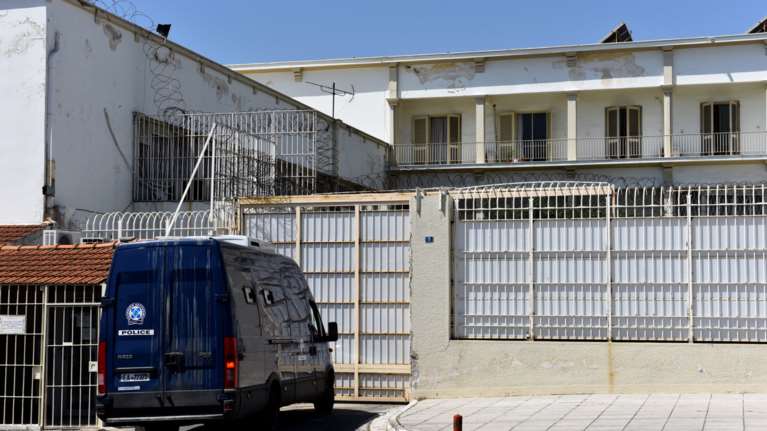 Απόδραση δύο κρατουμένων από τις φυλακές Κορυδαλλού