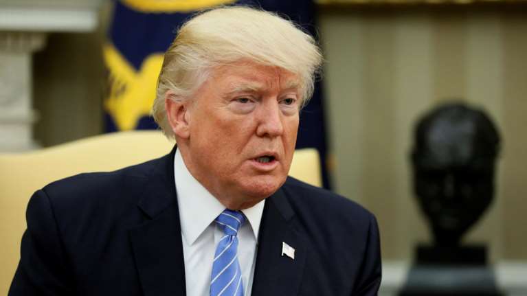 &quot;Άμμος και Θάνατος&quot;- Έτσι περιγράφει ο Τραμπ τη Συρία