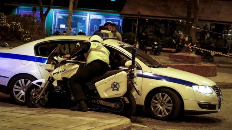 Φόνος στον Πειραιά: Η κατάθεση του δράστη &amp; ο δίδυμος αδελφός