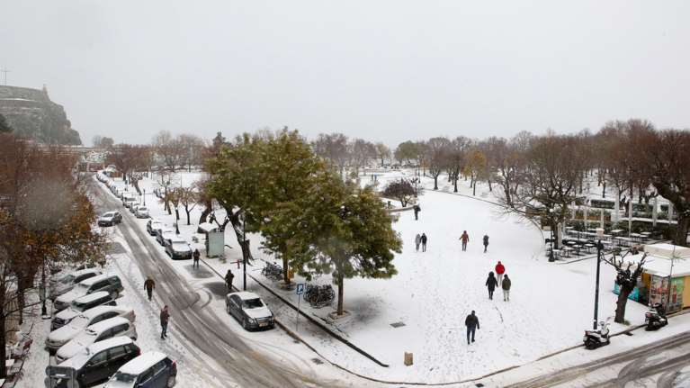 Στα «λευκά» Κέρκυρα, Κεφαλονιά και Ζάκυνθος [Εικόνες]