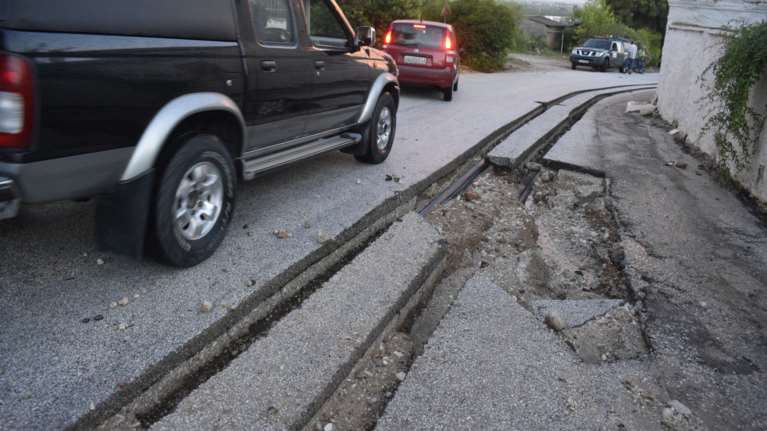 Διακοπή κυκλοφορίας στην παλιά εθνική Πατρών - Κορίνθου