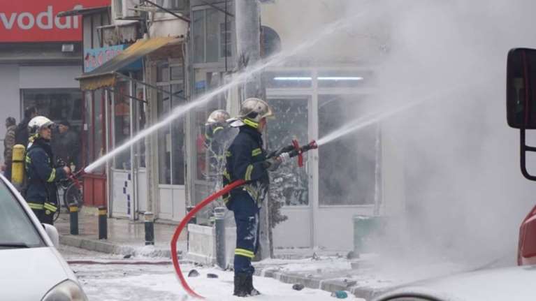 Έκρηξη φιαλών υγραερίου στην Κομοτηνή - Ένας τραυματίας