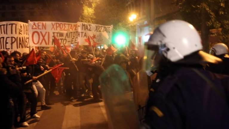 Επεισόδια στο κέντρο σε πορεία κατά της επίσκεψης Μέρκελ