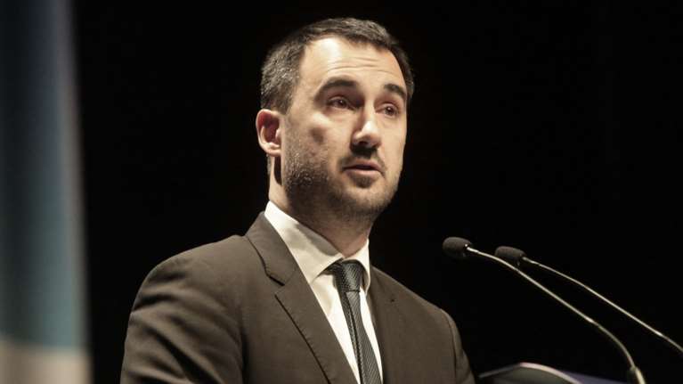 Χαρίτσης: Υπόδειγμα πολιτικού θάρρους η απόφαση Τσίπρα