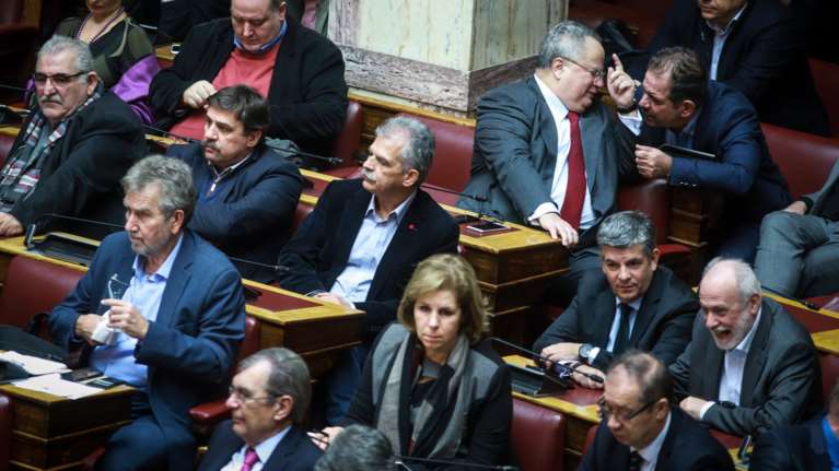 Άγρια κόντρα Βούτση - ΔΗΣΥ στη Βουλή - Τι συνέβη