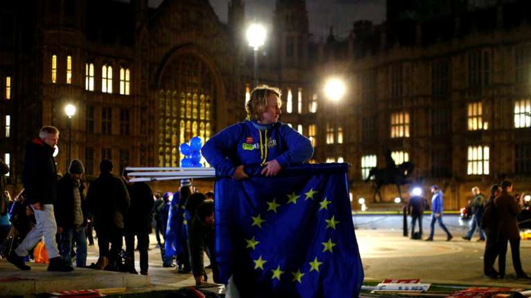 Citi: Αναβολή του Brexit με παράταση του Αρθρου 50