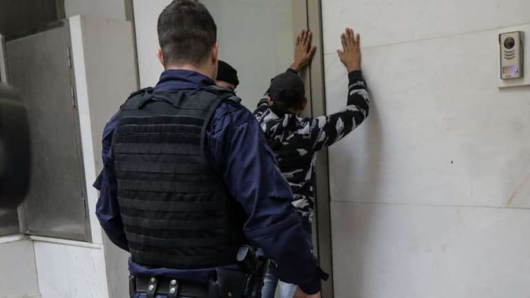 Εικοσάχρονος σάρωνε συστηματικά σπίτια στη Νέα Ιωνία