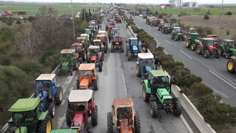 Νέα μπλόκα αγροτών στην Εθνική οδό από τις 28 Ιανουαρίου