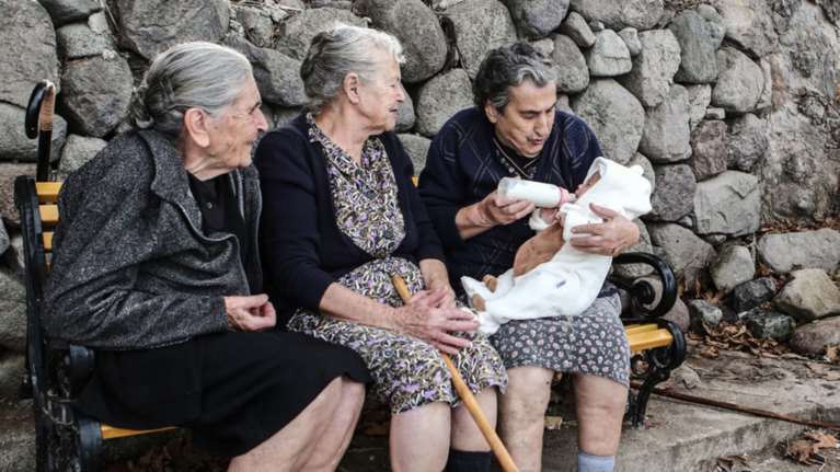 Γιαγιά Μαρίτσα: Έφυγε χωρίς να μάθει τι απέγινε το «εγγόνι» της