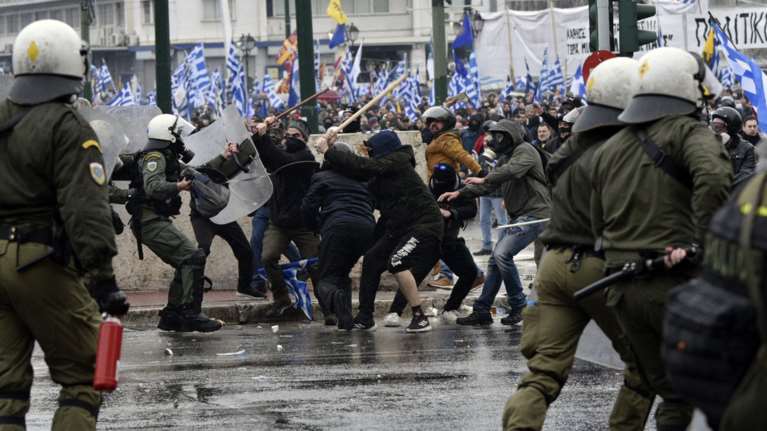 Επίθεση σε φωτορεπόρτερ από αγνώστους στο συλλαλητήριο