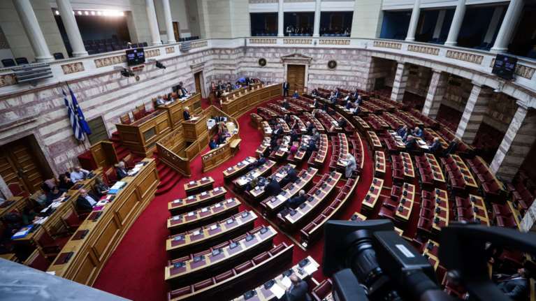 Ξεκίνησε η "μητέρα των μαχών" για τη Συμφωνία των Πρεσπών