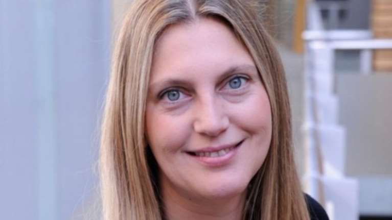 Η γενετίστρια που ανακάλυψε 52 νέα γονίδια της οστεοαρθρίτιδας