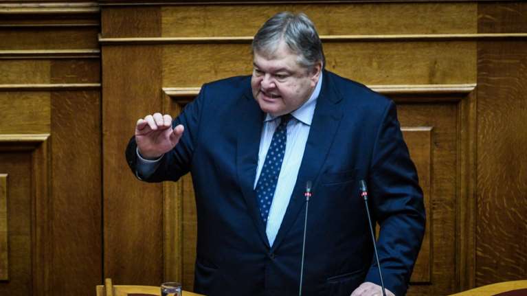 Βενιζέλος για Τσίπρα: Ψευδής ταυτότητα δήθεν νέας κεντροαριστεράς