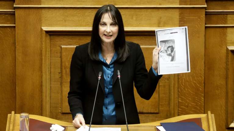 «Ναι» στη Συμφωνία από την Κουντουρά-Επίθεση σε Άδωνι, Καμμένο