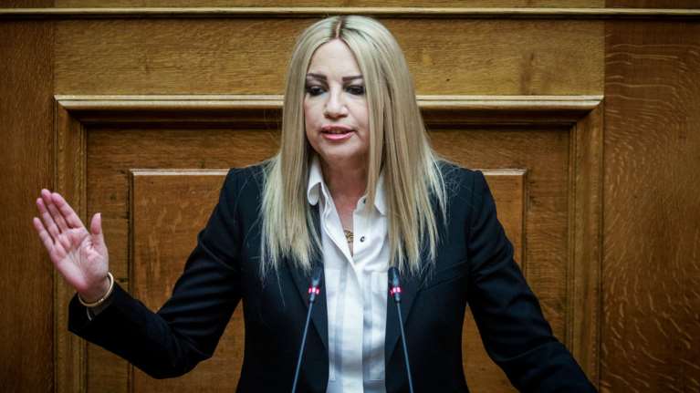 Γεννηματά: &quot;Υπηρέτης ξένων συμφερόντων ο Τσίπρας&quot;