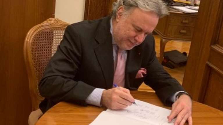 Υπεγράφη ο κυρωτικός νόμος της Συμφωνίας των Πρεσπών