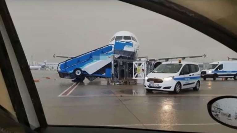 Τραυματίες από ανεμοστρόβιλο στο αεροδρόμιο της Αττάλειας