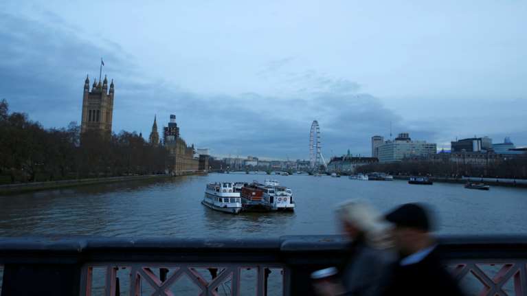 Brexit χωρίς συμφωνία; Οι πολίτες της ΕΕ θα χρειαστούν βίζα για επίσκεψη