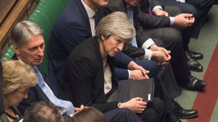 H Mέι λογαριάζει χωρίς... τον ξενοδόχο: «Πάγος» Τουσκ για το backstop