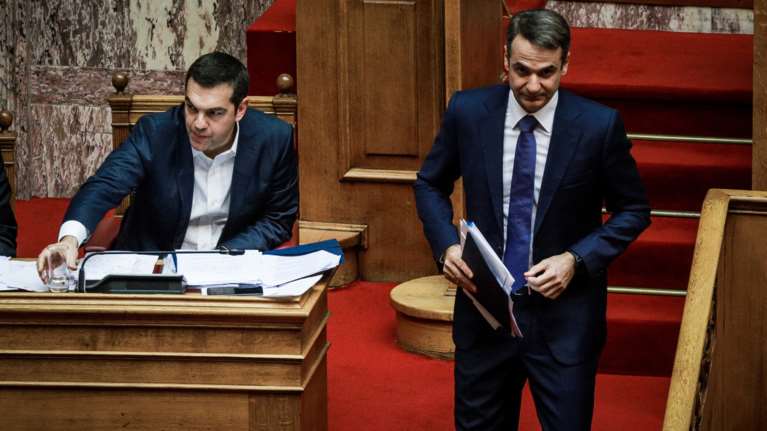 Κόντρα Μαξίμου - Μητσοτάκη για τις δηλώσεις Τσίπρα από Κύπρο